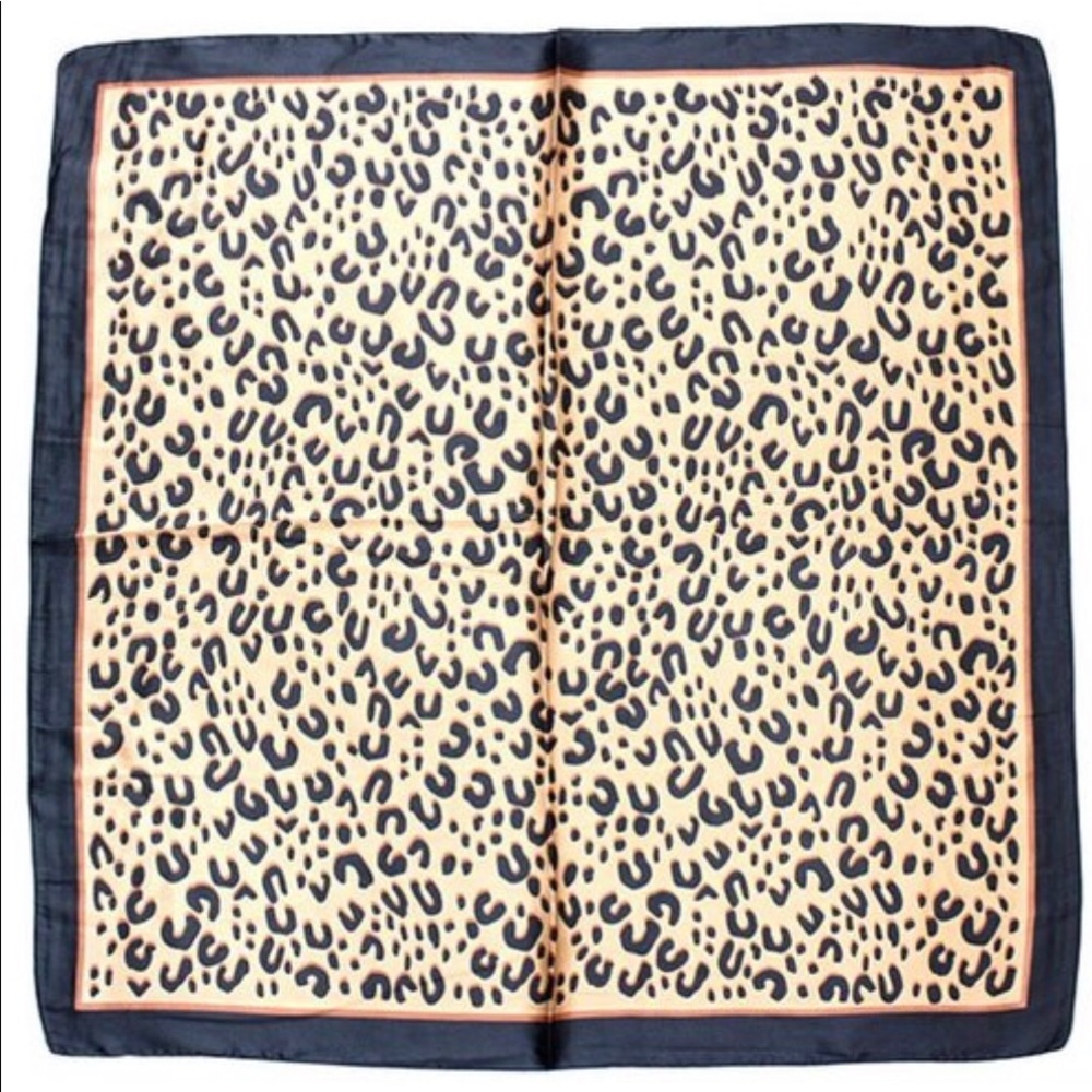 Leopard 🐆 Print Scarf